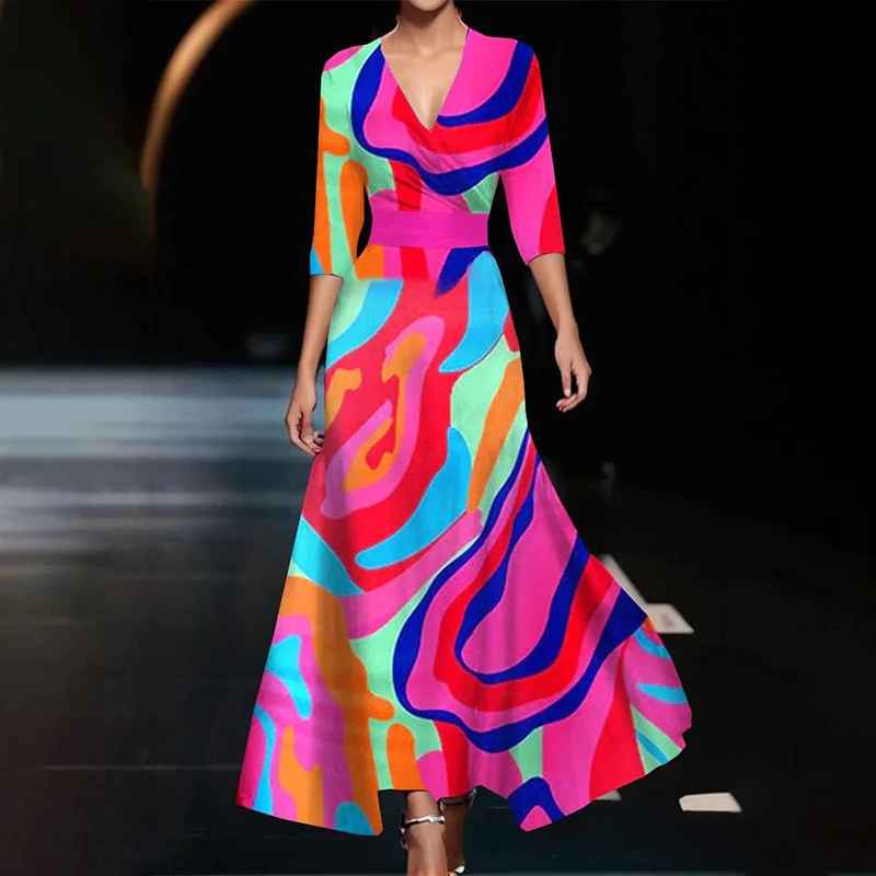 Zoe - Classic Floral V-Neck Maxi Dress